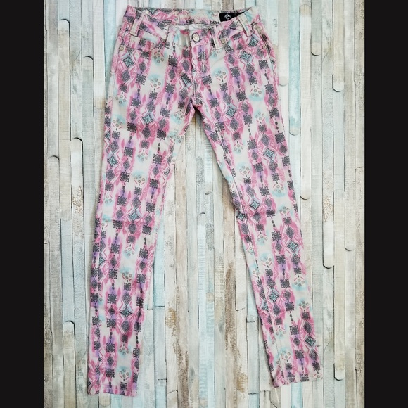 Rock & Roll Cowgirl Pink Print Skinny Jeans - Picture 5 of 8